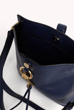 Load image into Gallery viewer, Megan Small Feed Bag