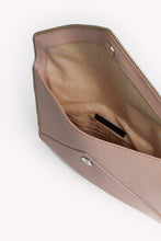 Load image into Gallery viewer, Leo Clutch