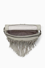 Load image into Gallery viewer, Darren Messenger With Fringe
