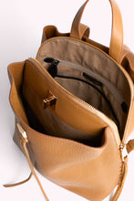 Load image into Gallery viewer, Darren Medium Backpack
