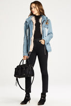 Load image into Gallery viewer, FALSE
