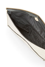 Load image into Gallery viewer, Leo Clutch
