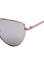 Load image into Gallery viewer, Stevie Geometric Sunglasses
